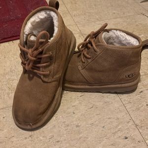 Selling bc they were the wrong size